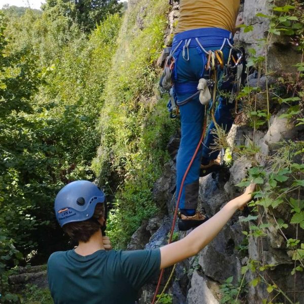 Stages de découverte de l&rsquo;escalade en falaise