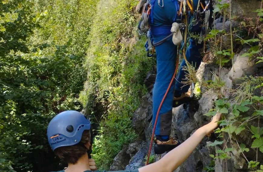 Stages de découverte de l&rsquo;escalade en falaise